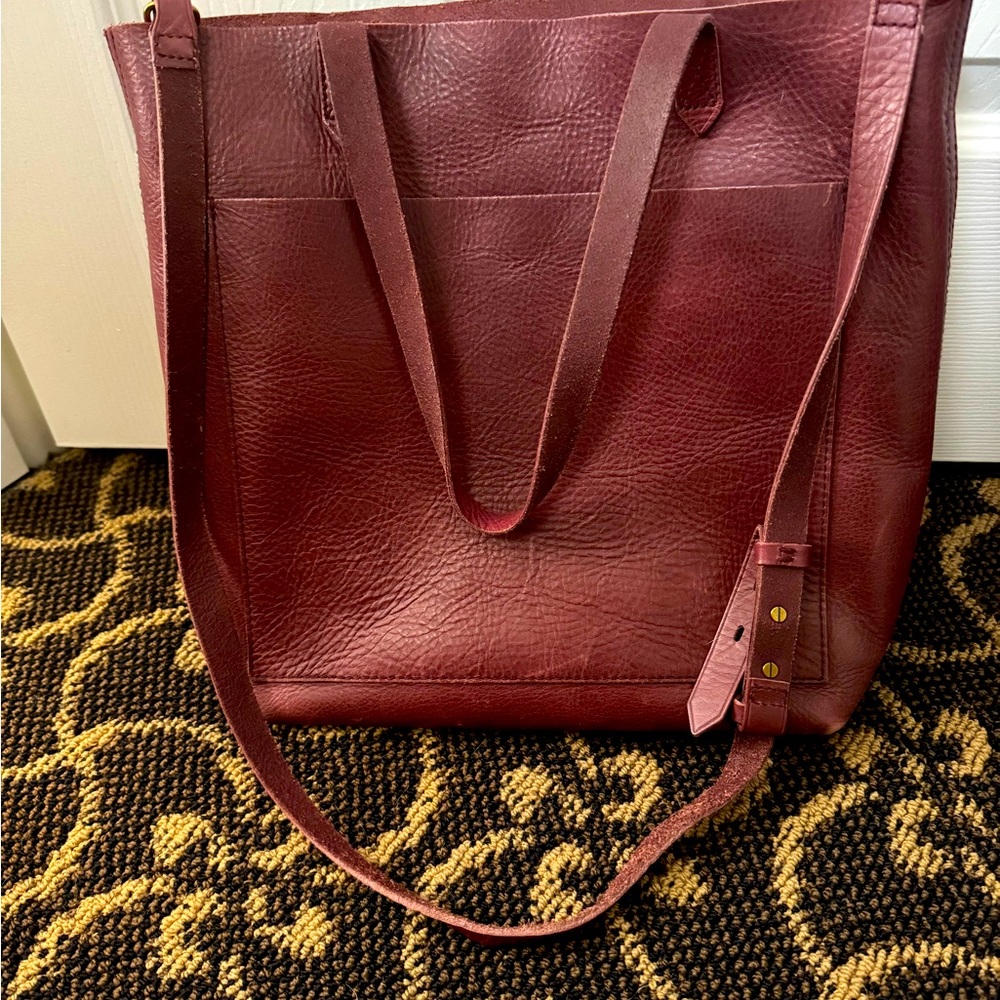 The Medium Transport Tote | Plum | real genuine leather